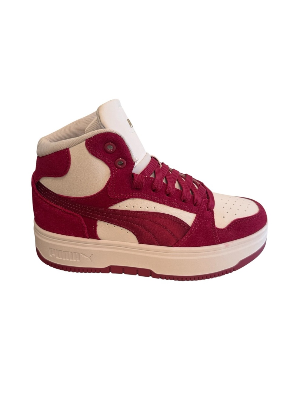 Puma White Sneaker with Burgundy rebounds